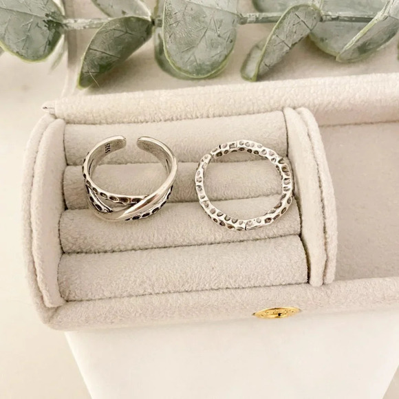 925 Sterling Silver Textured Ring Band Stackable Dainty Ring Hammered Ring - Picture 3 of 11